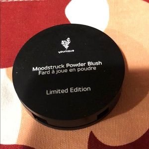 Younique moonstruck powder blush